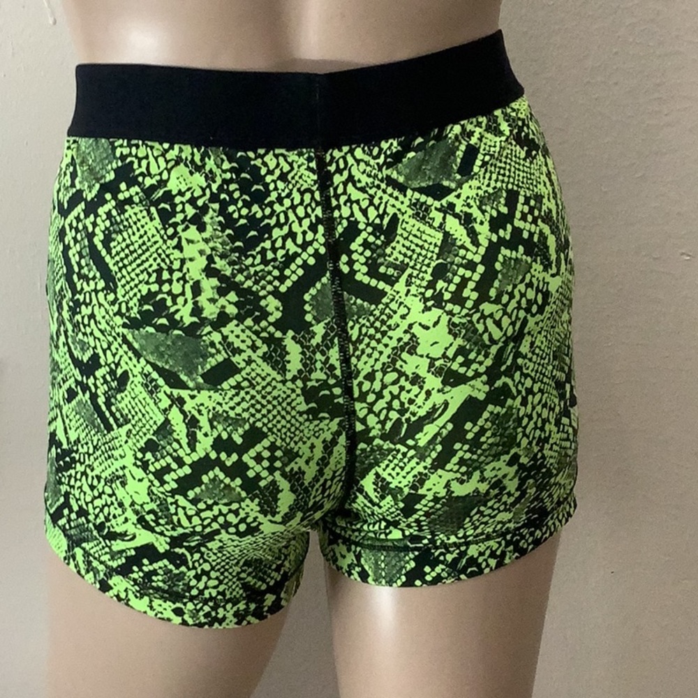 Nike Women's Pro Cool 3-Inch Training Shorts (Black/Volt Snake/medium) - Picture 4 of 9